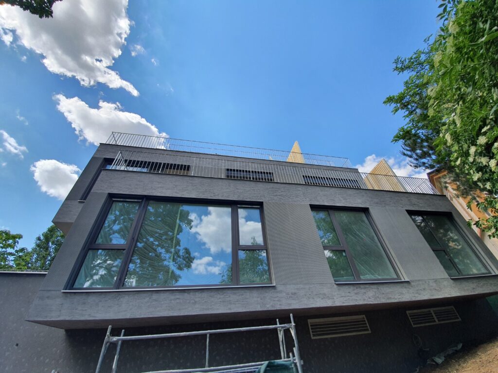 0f2e4f37-bf7f-4707-b179-391842513832