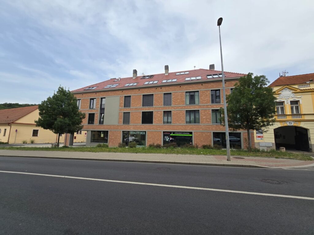 2d879a69-84ea-4380-a354-74ada97349e7