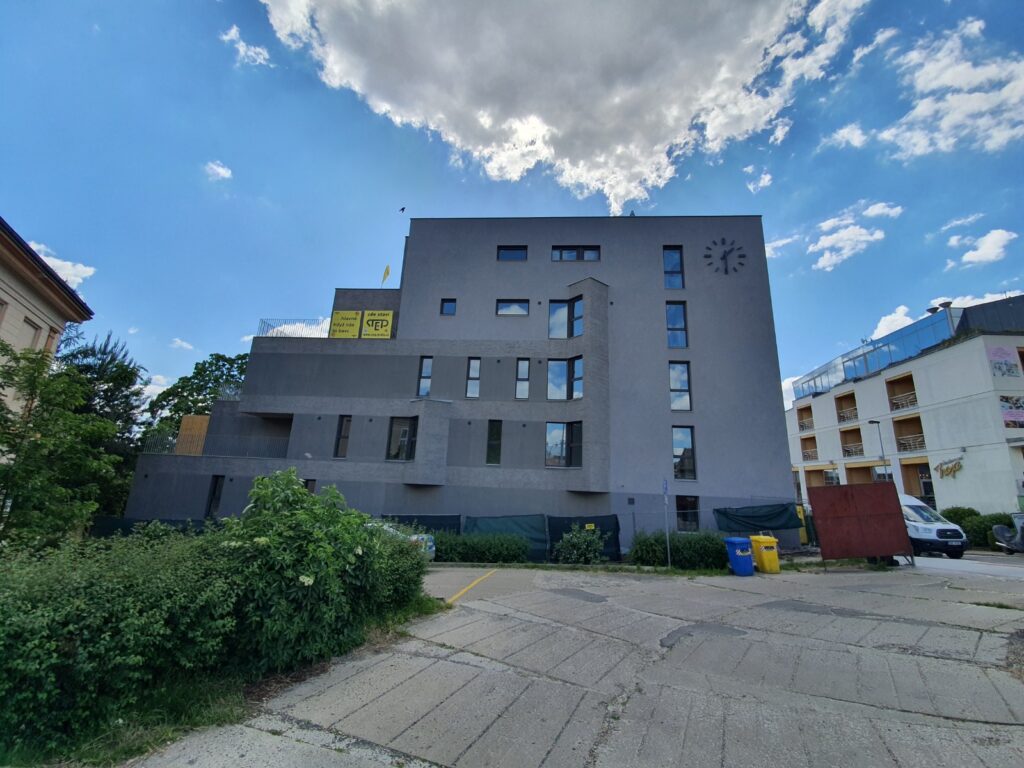 335eb1a2-13f3-4e5f-b3ea-4036bda98a37