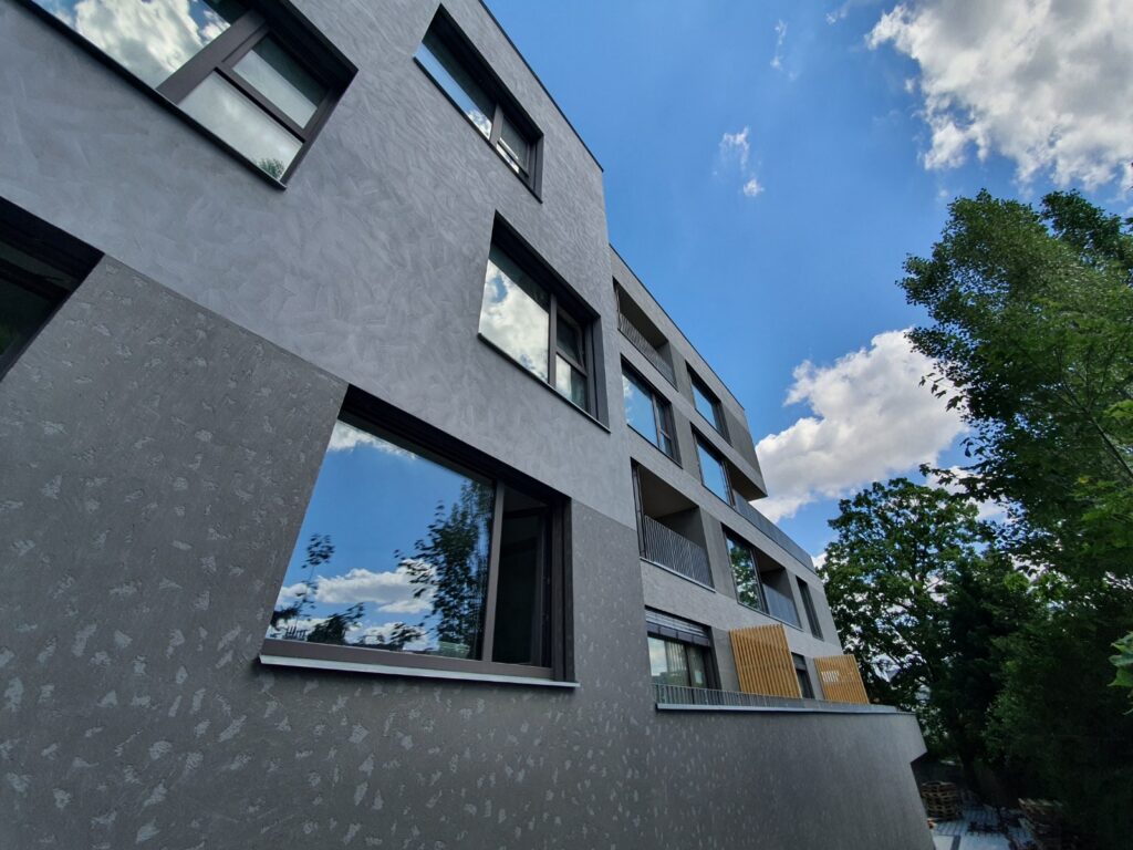 68871031-b395-4dce-ac93-dc8532c073b3