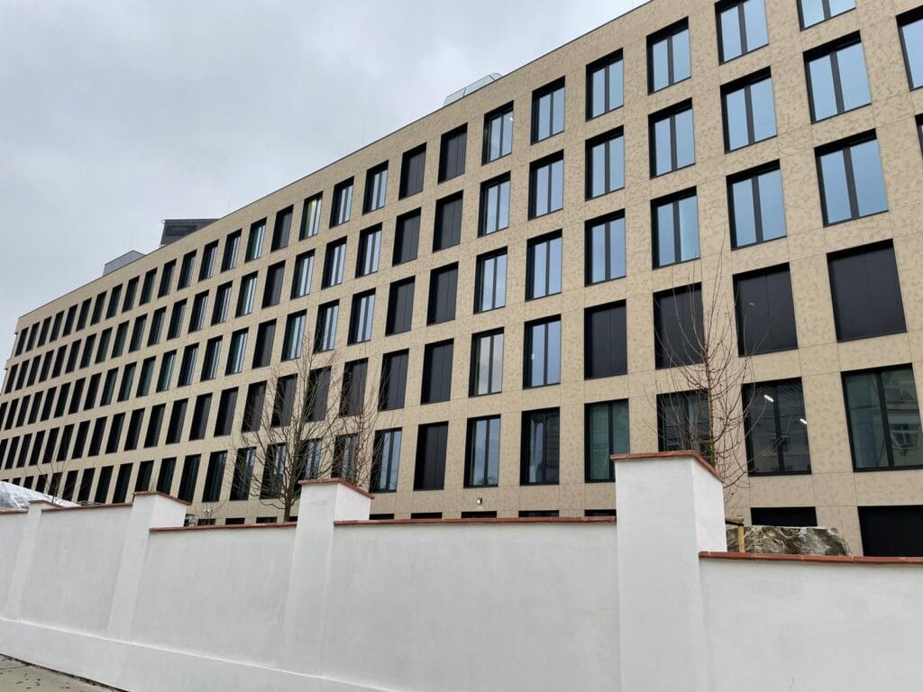 WhatsApp Image 2025-12-19 at 06.37.07