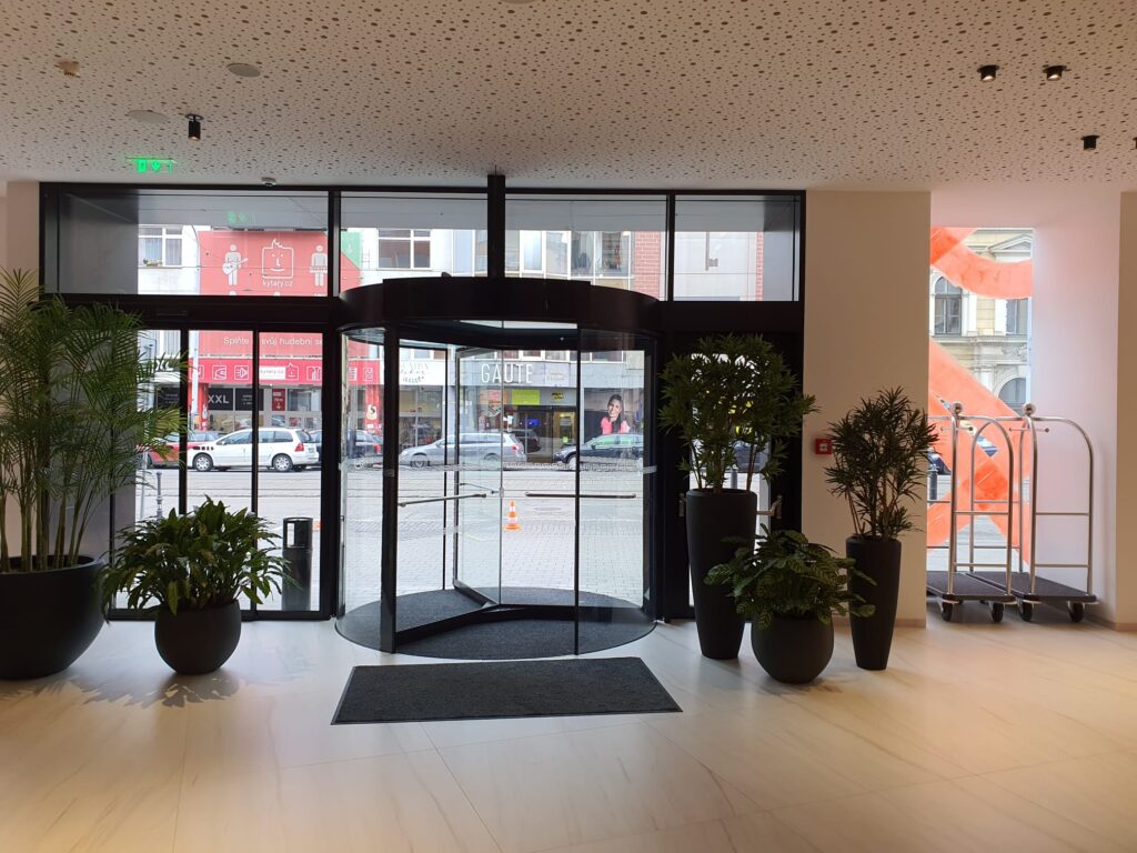 WhatsApp Image 2025-12-19 at 06.41.03